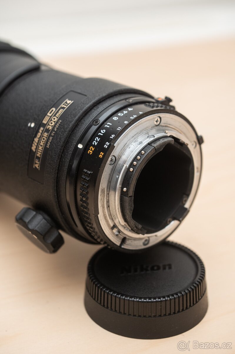 Nikon AF 300mm f/4 + Soligor 2x TC - 6