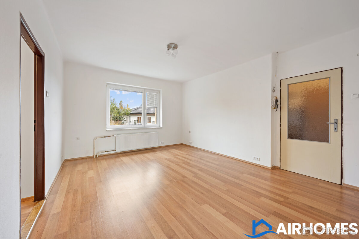 Rodinný dům s dvěma bytovými jednotkami - 6