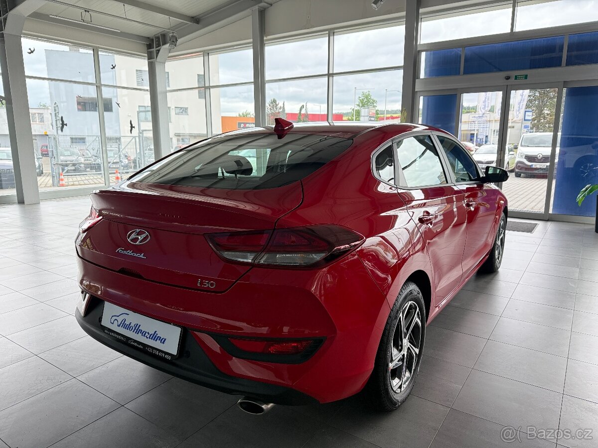 Hyundai i30 1,0 ZÁRUKA,FASTBACK,1.MAJITEL - 6
