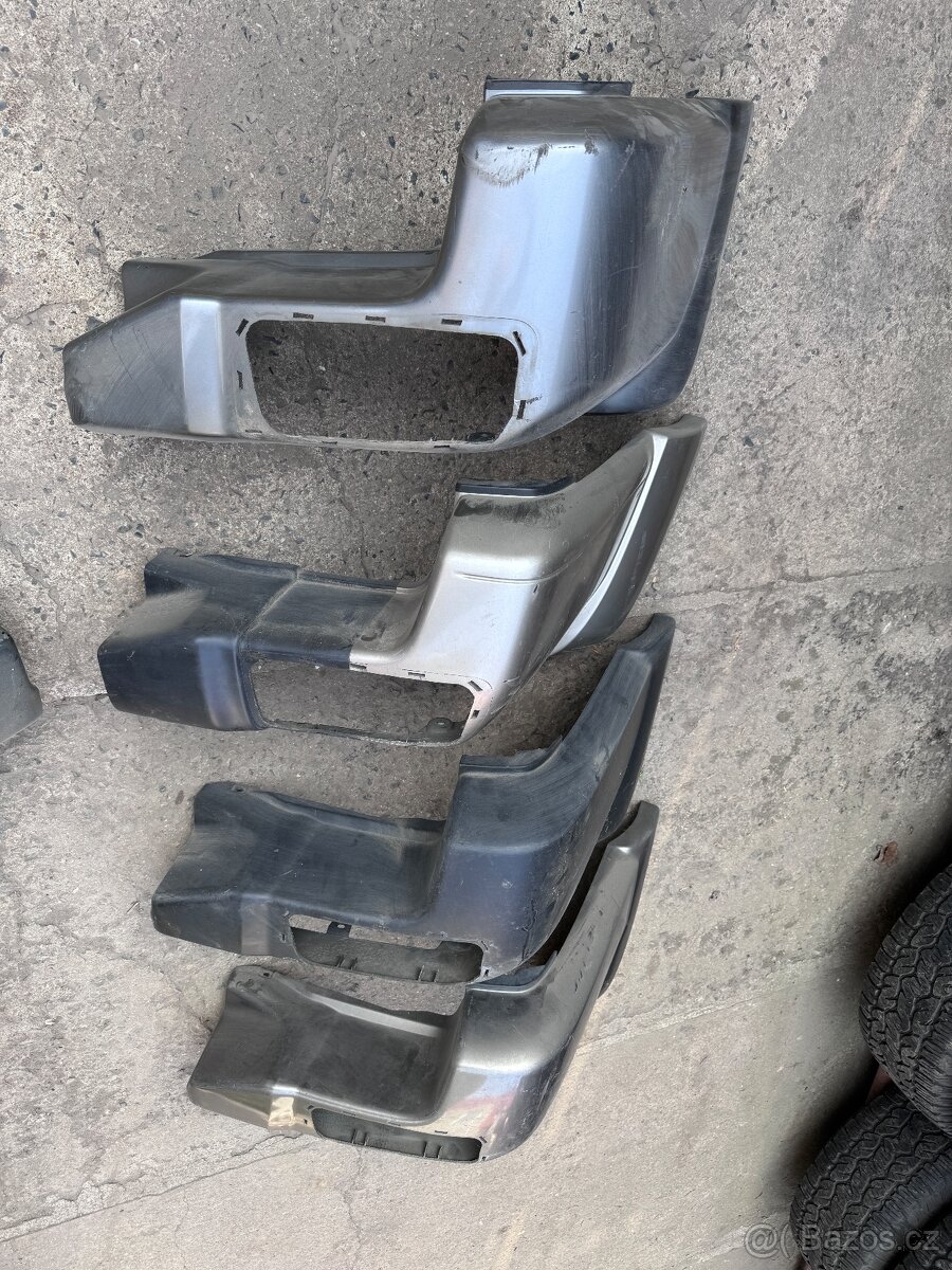 Nissan Patrol Y61 Plastové lemy , zadní nárazník , výztuha - 6