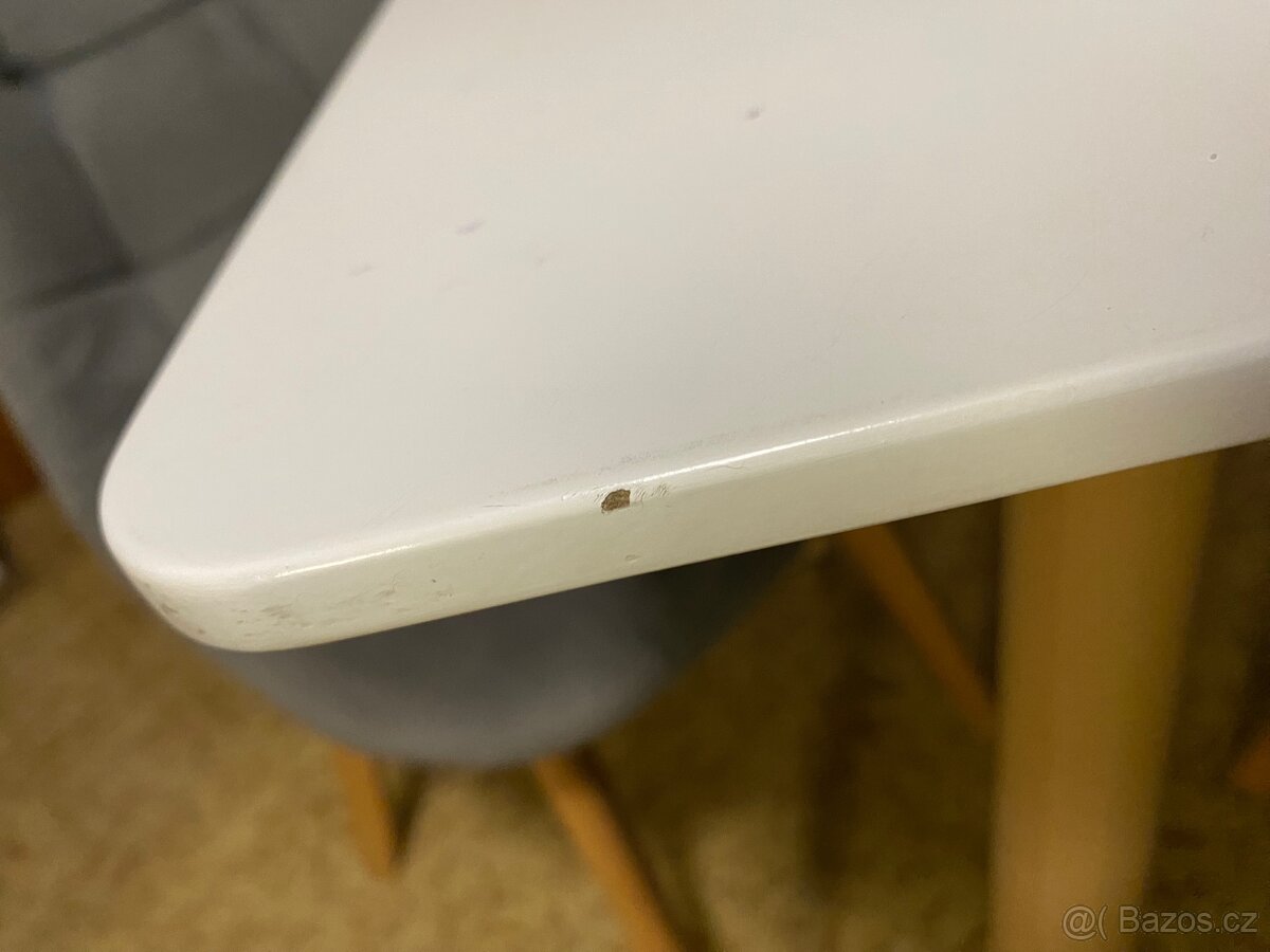 Jídelní stůl + 4 semišové židle - 6