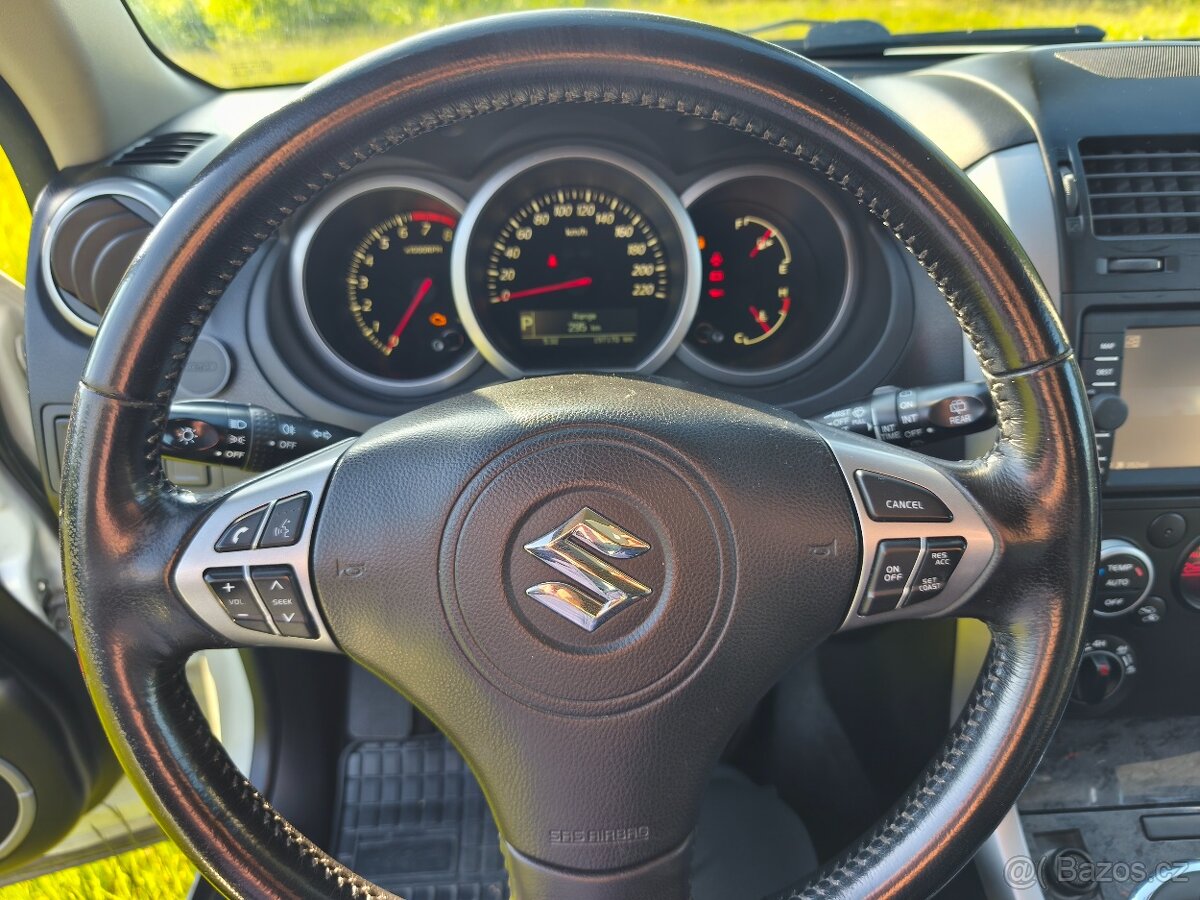 Grand Vitara V6, 3.2 benzín - 6