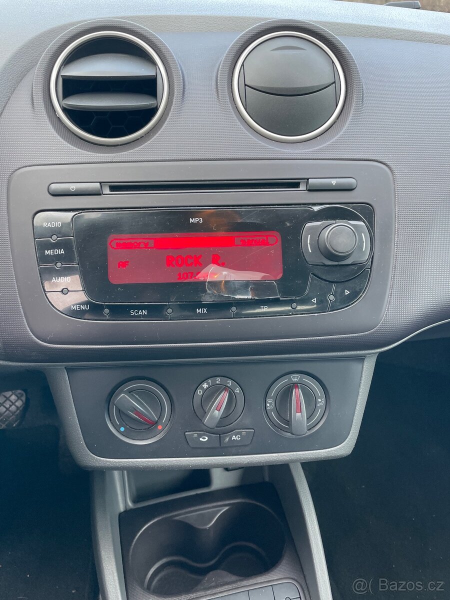 Seat Ibiza combi, 51kW, 2010, 188 000km, Klima, senzory, - 6