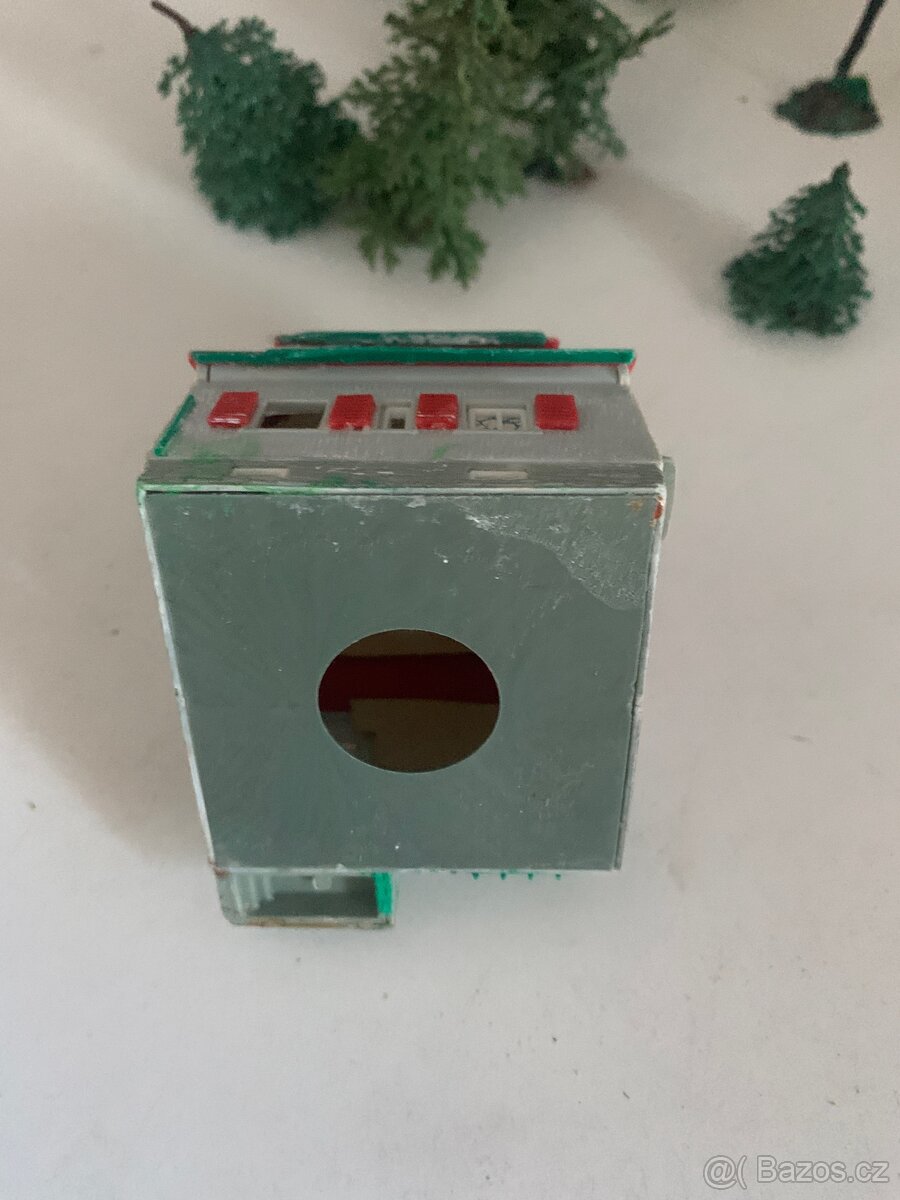 TT - rodinný domek + stromy - 6