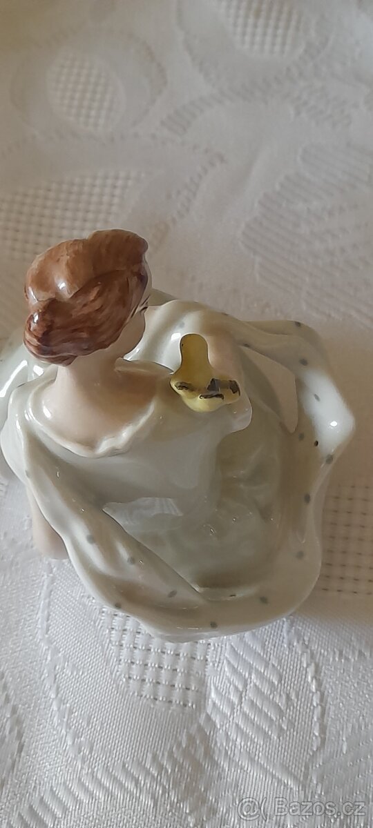 Porcelánová soška royal dux - 6