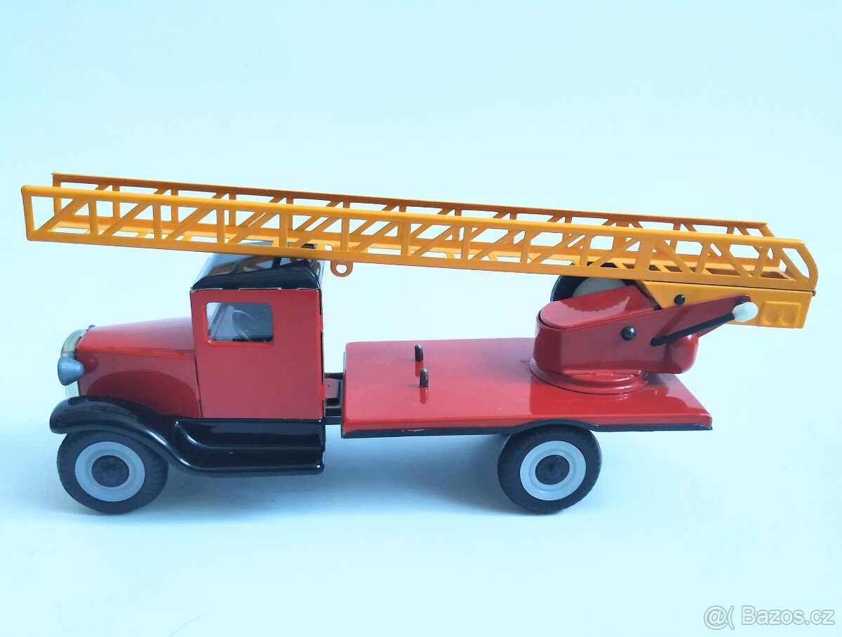 Retro auta 1:43 - 6