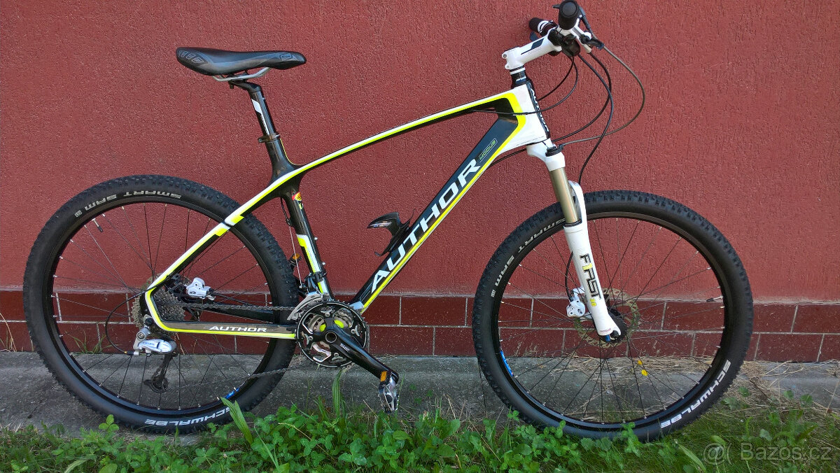 KARBONOVÝ AUTHOR 26 rám L - 6