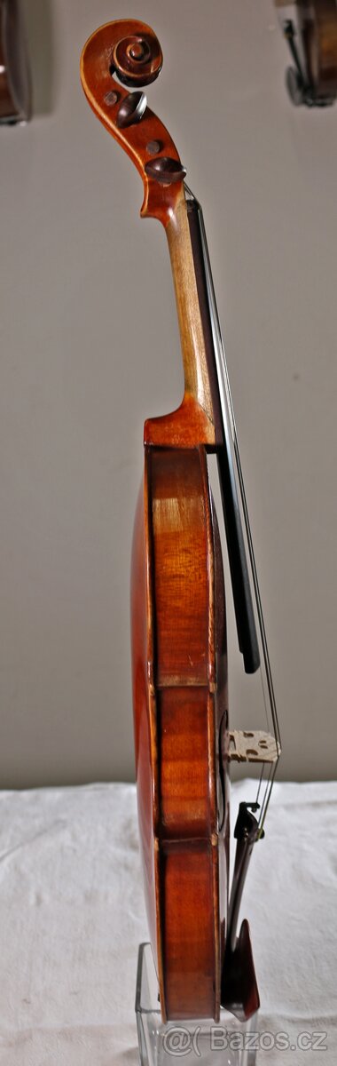Prodám celé 4/4 100let staré české housle - 6