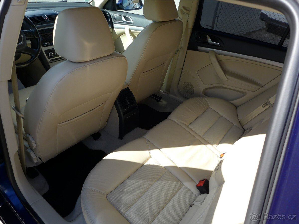 Škoda Octavia 1,4 TSI ELEGANCE, VÝHŘEV - 6