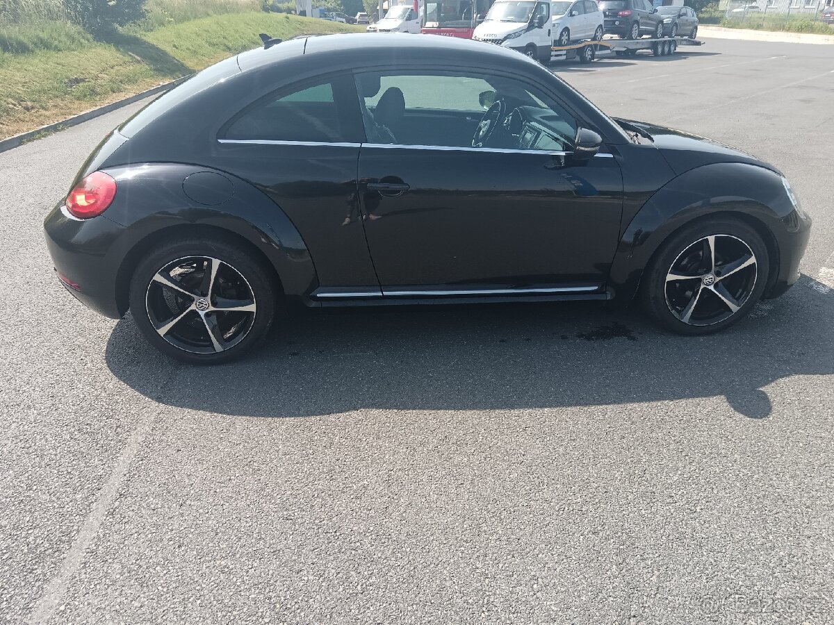 VW BEEATLE 1,6 tdi - 6