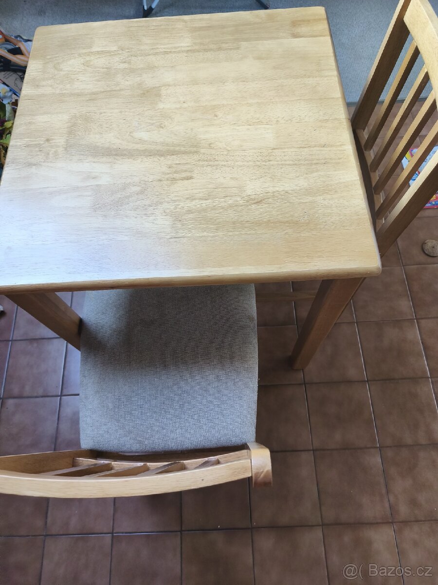 Jídelní set pro dva z masivu - 6