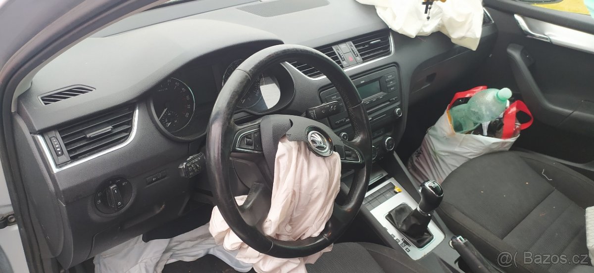 Škoda Octavia III 2.0tdi 110kw DSG na ND 153tkm Kessy - 6