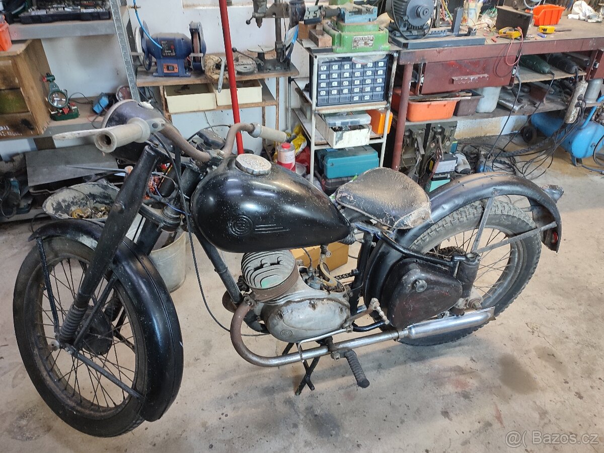 cz 150 c maly perak - 6