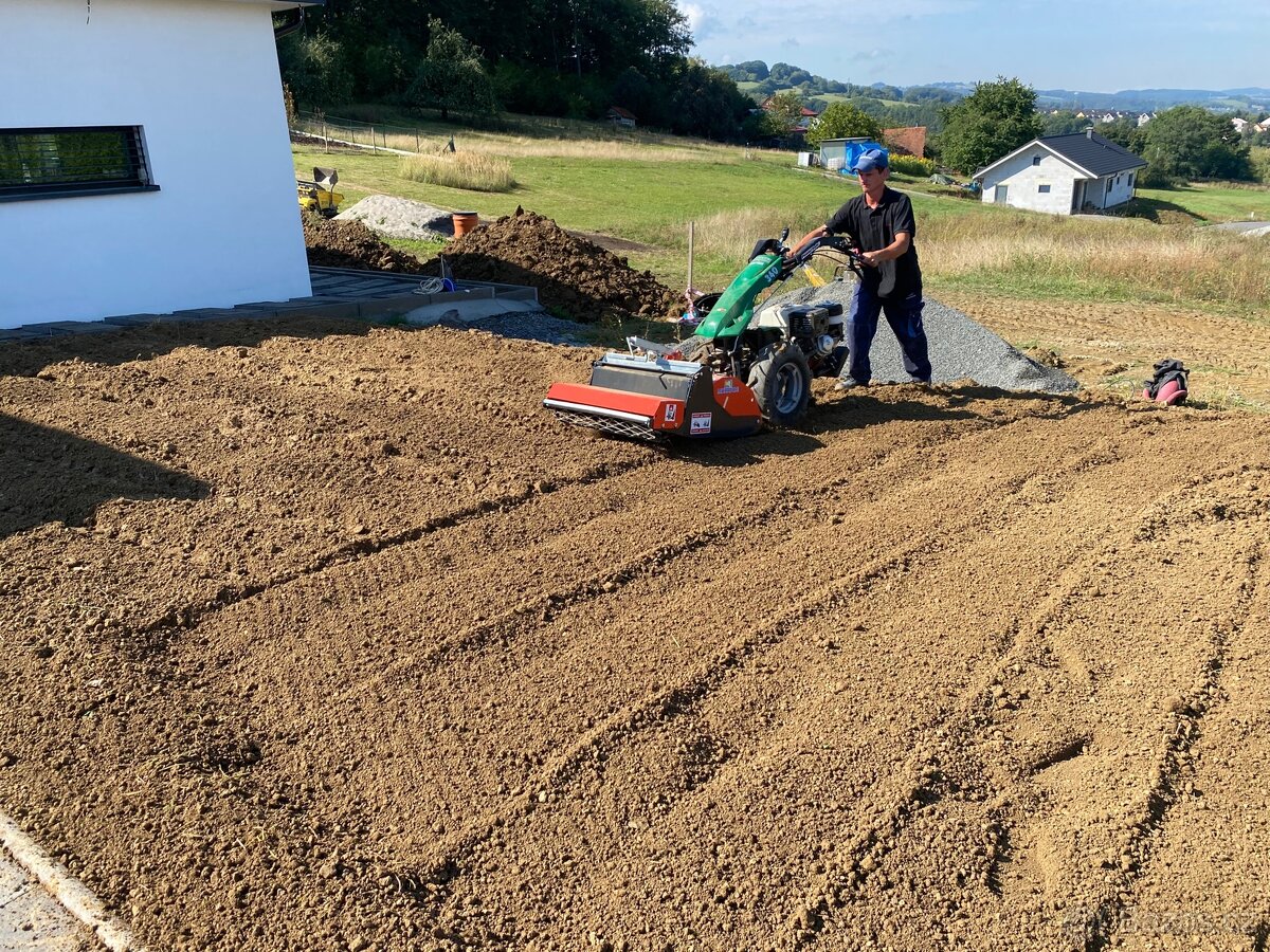 Zakladač trávníku Ferrari 340 - 6