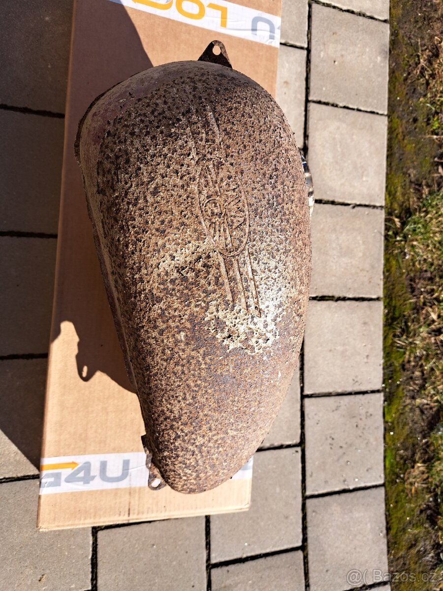 Nádrž na Jawa 250, nebo 350 - 6