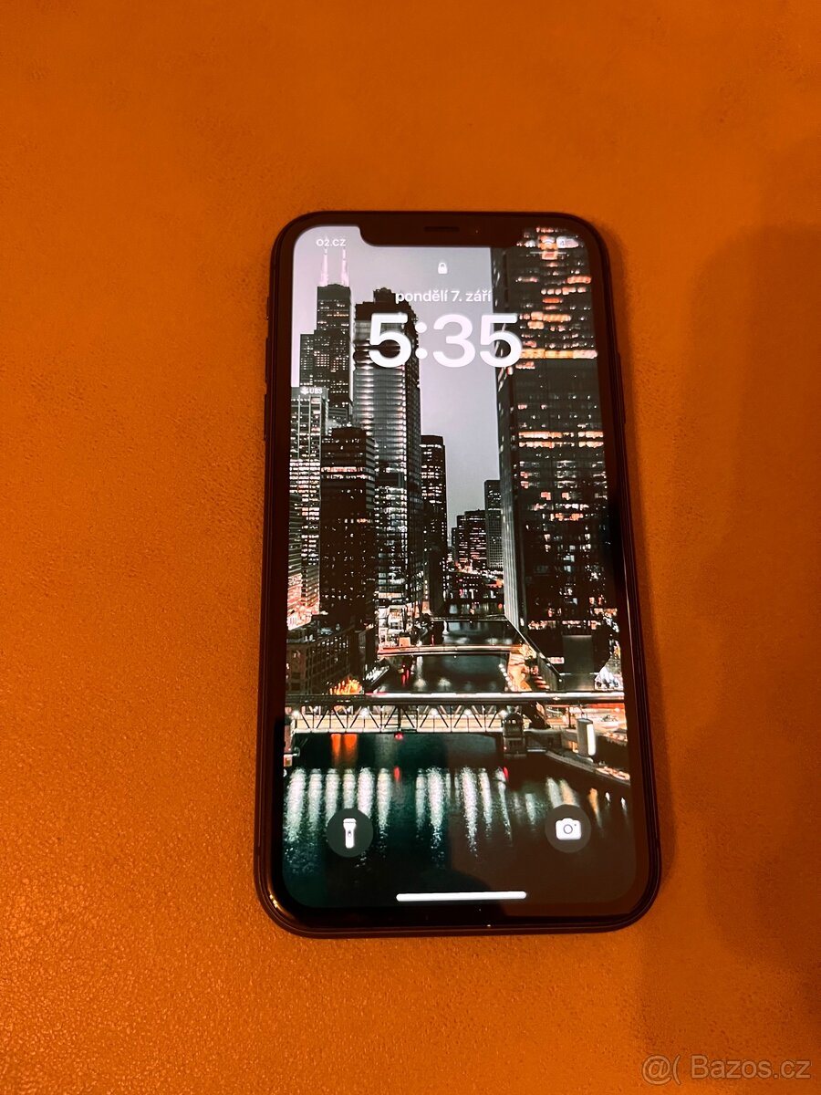 Apple iPhone 11 64GB Černý - 6