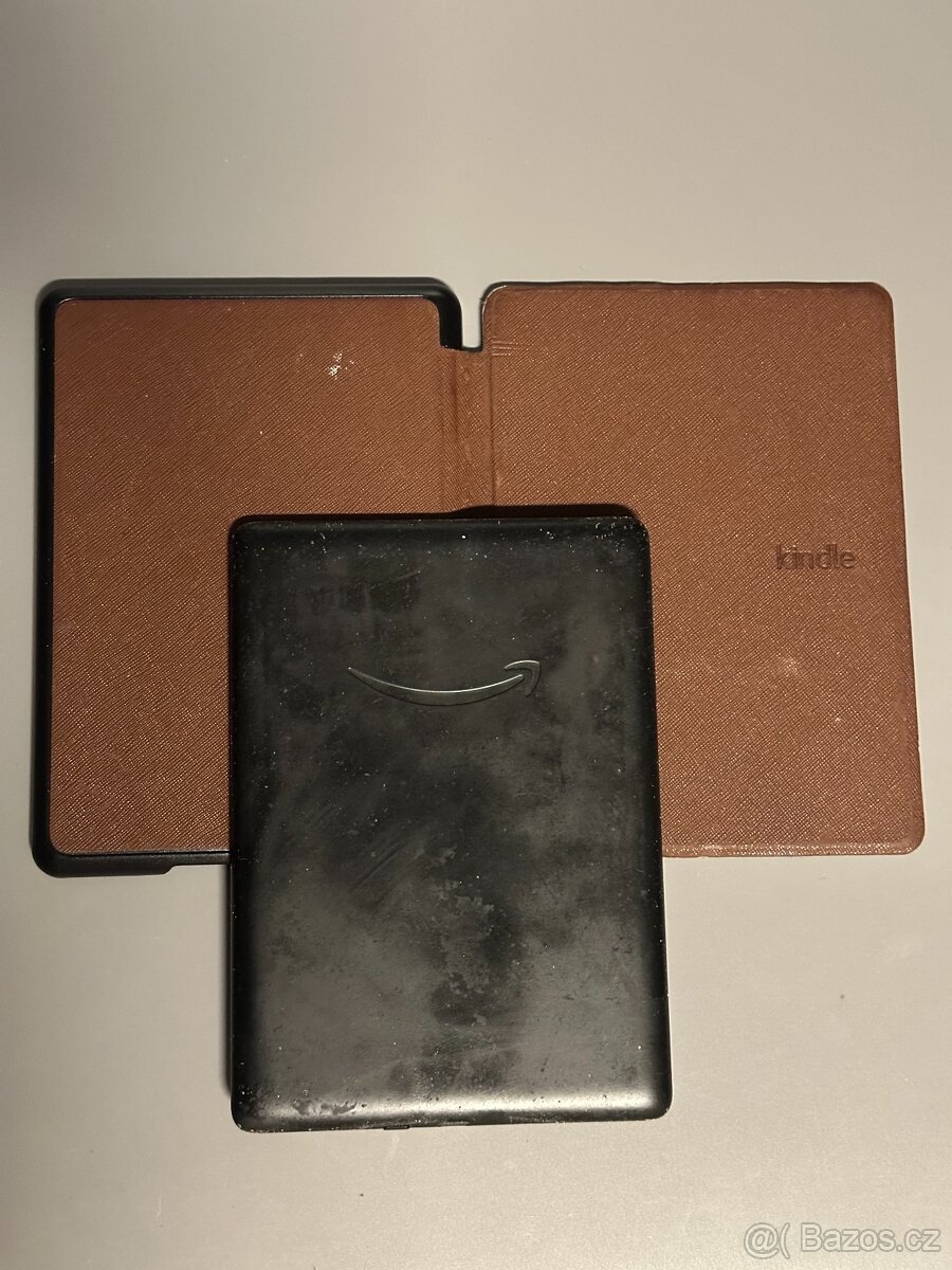 Čtečka Amazon Kindle Paperwhite 11. gen 8GB + obal - 6