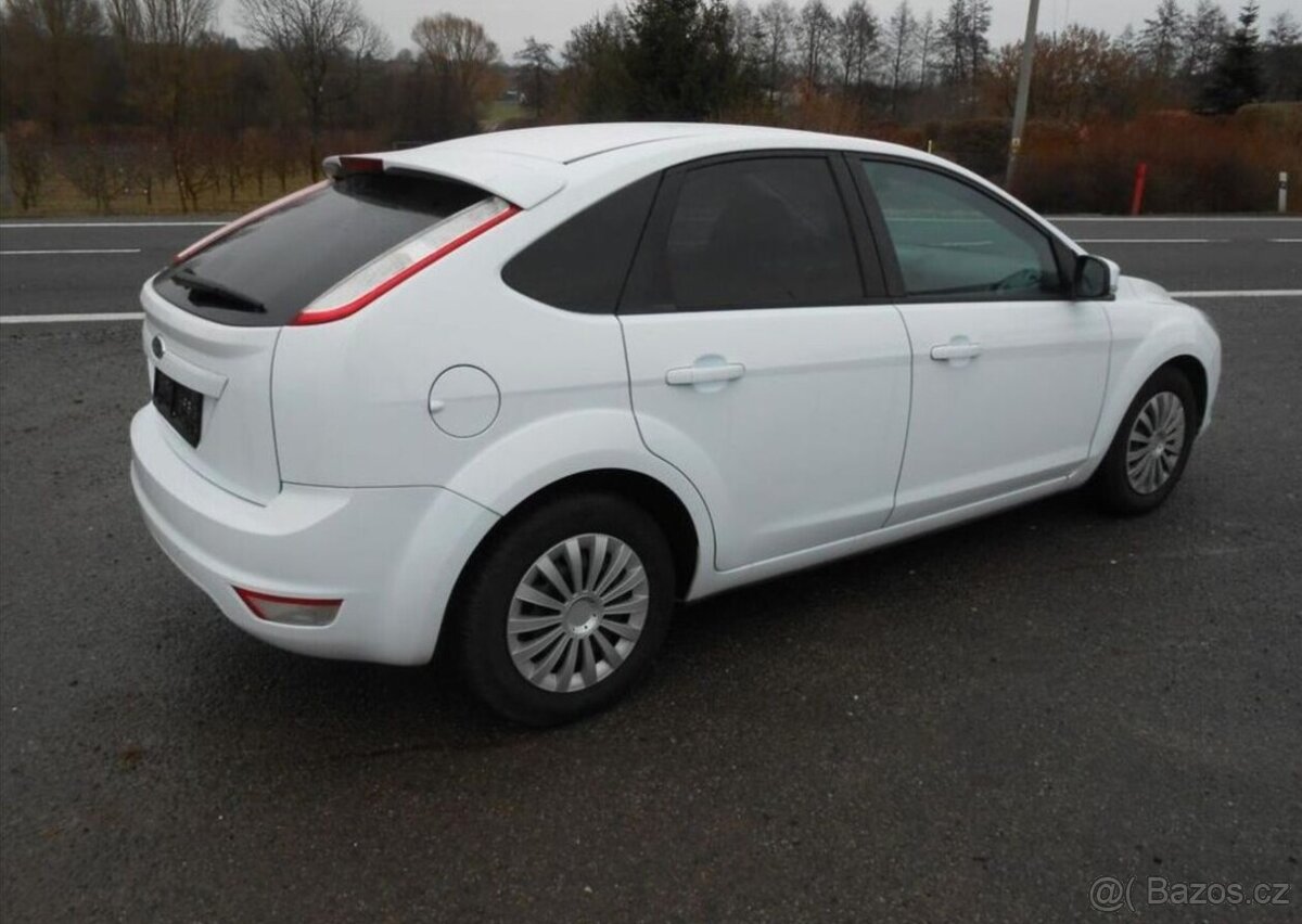 Ford Focus 1,6 74 kW KLIMA Serviska benzín - 6