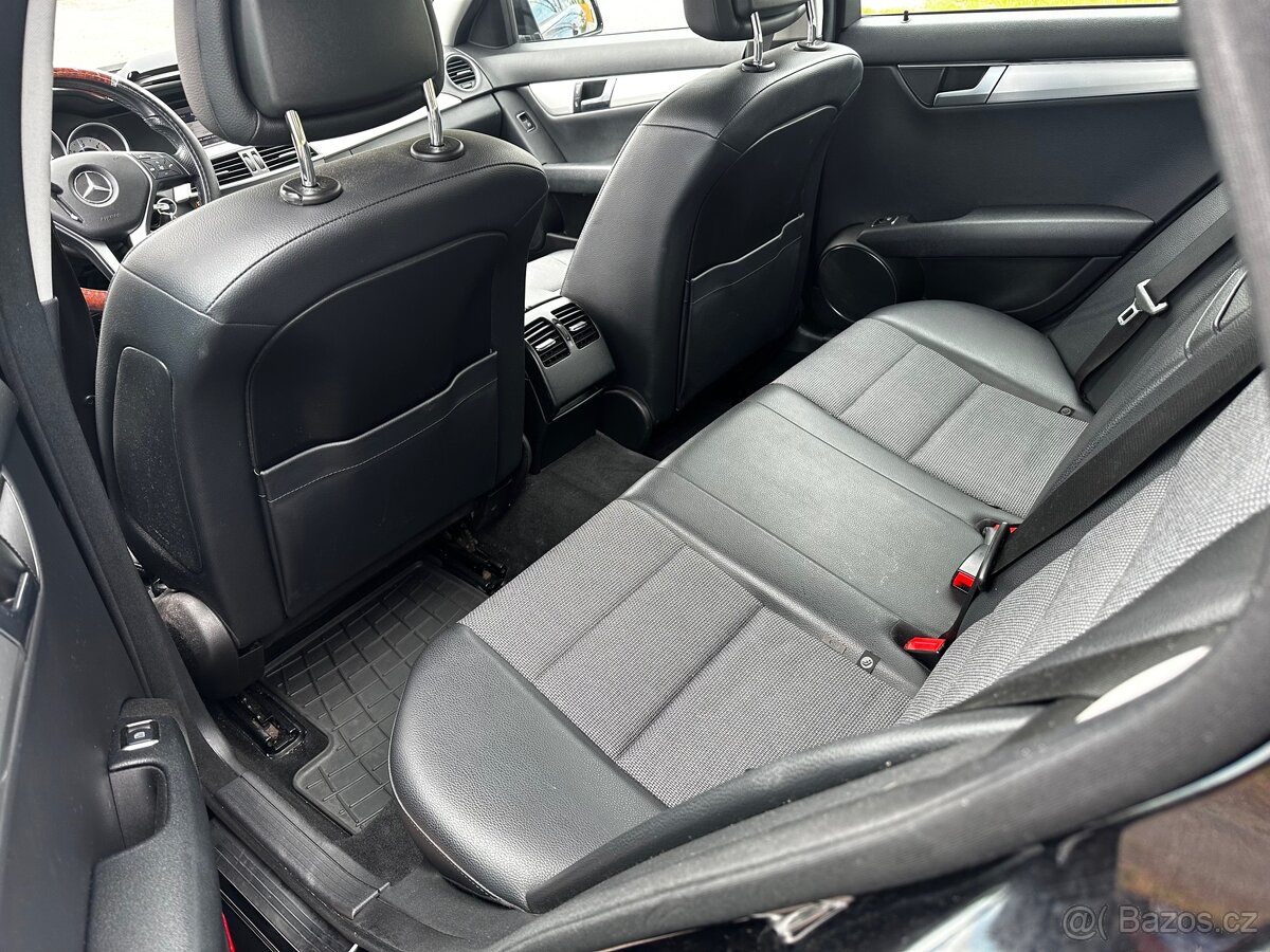 Mercedes-Benz C220 CDi, r.2012, automat, klima - 6