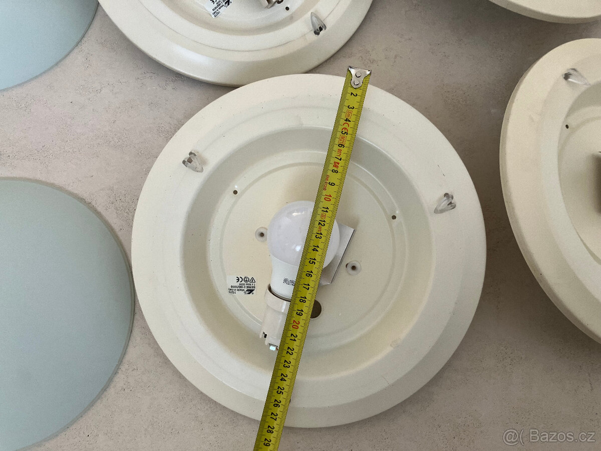 8ks světlo + 9ks žárovka - 6