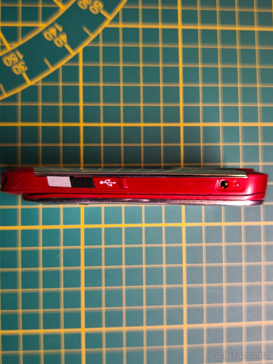 Nokia E66 RED - 6