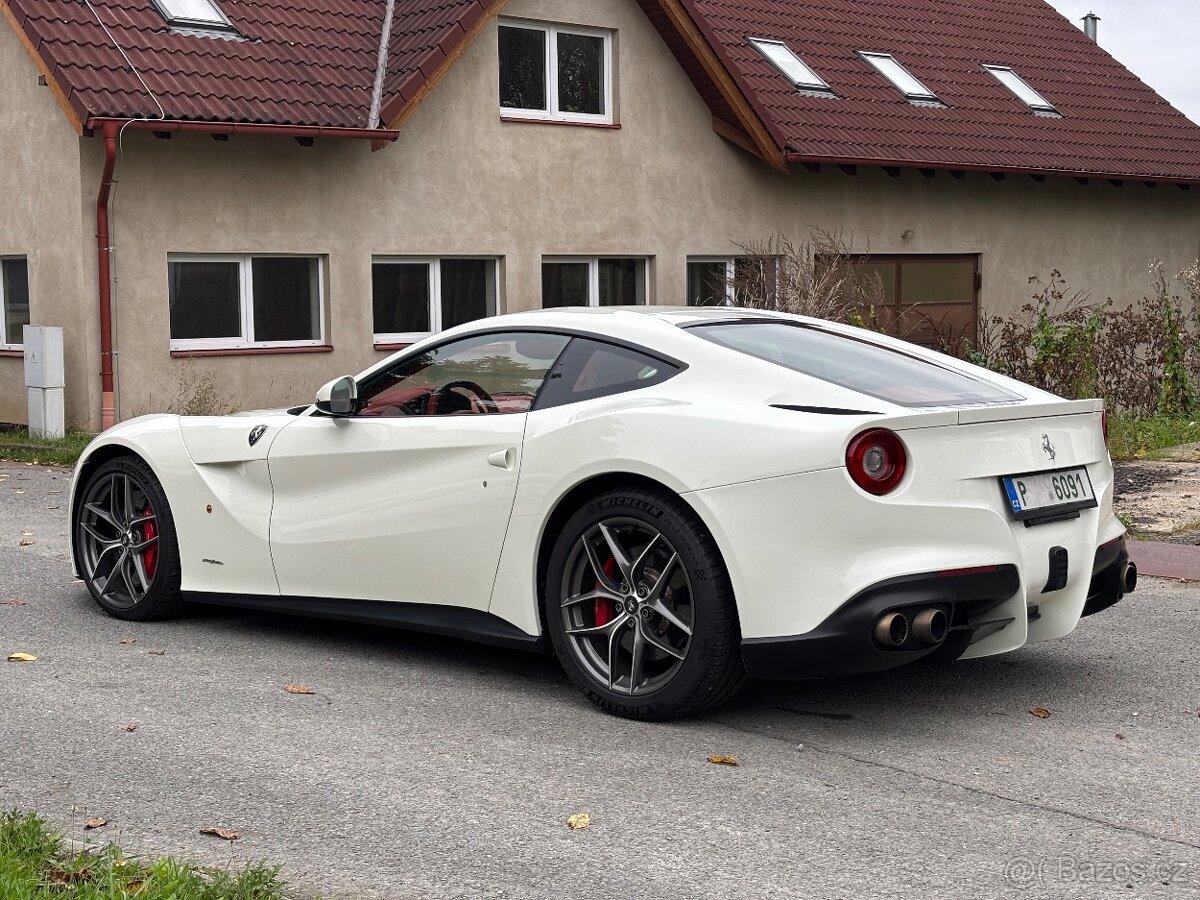 Ferrari F12 Berlinetta - 6