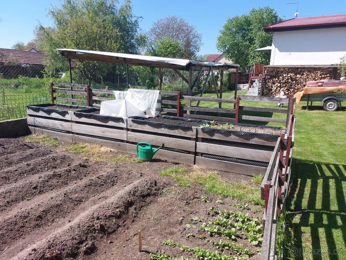 Vyvýšený záhon - 6