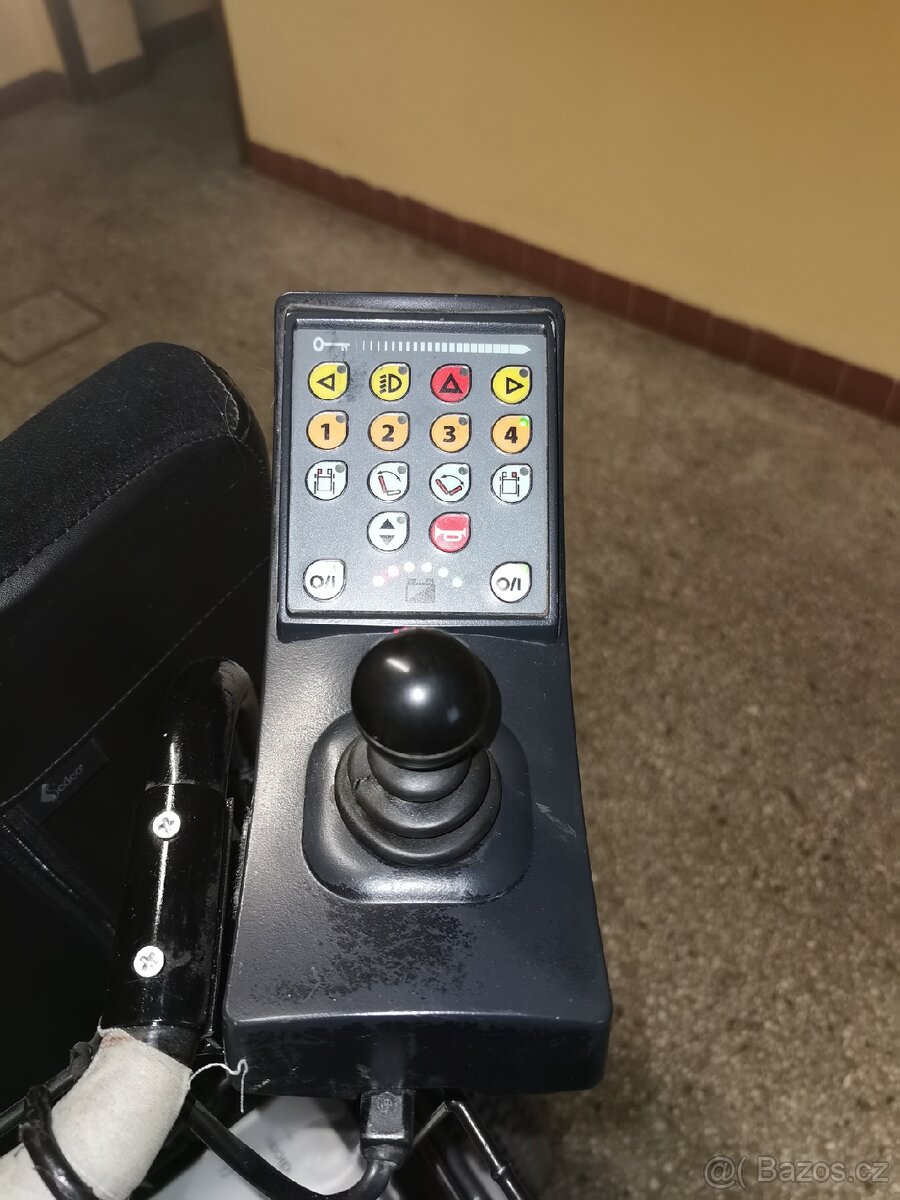 Elektrický invalidní vozík - 6