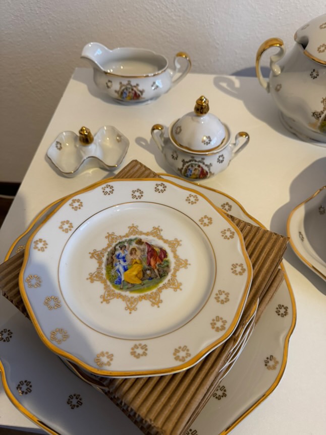 Celý porcelánový servis nádobí - 6