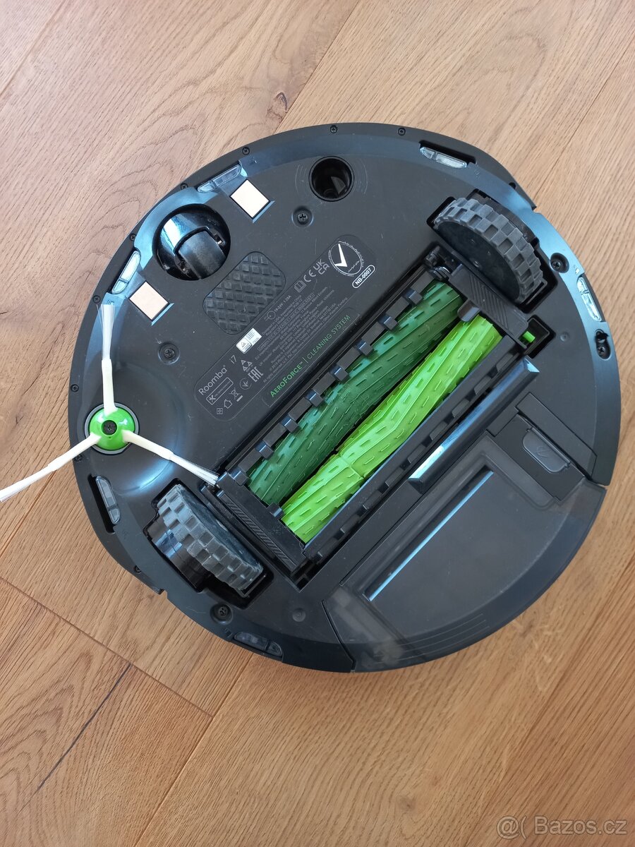 iRobot Roomba i7 - 6