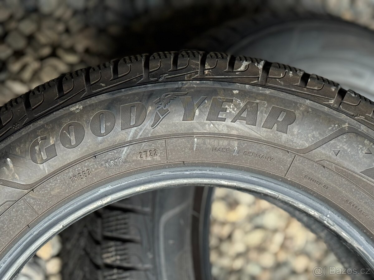 215/65/17 - Goodyear zimní pár pneu - 6