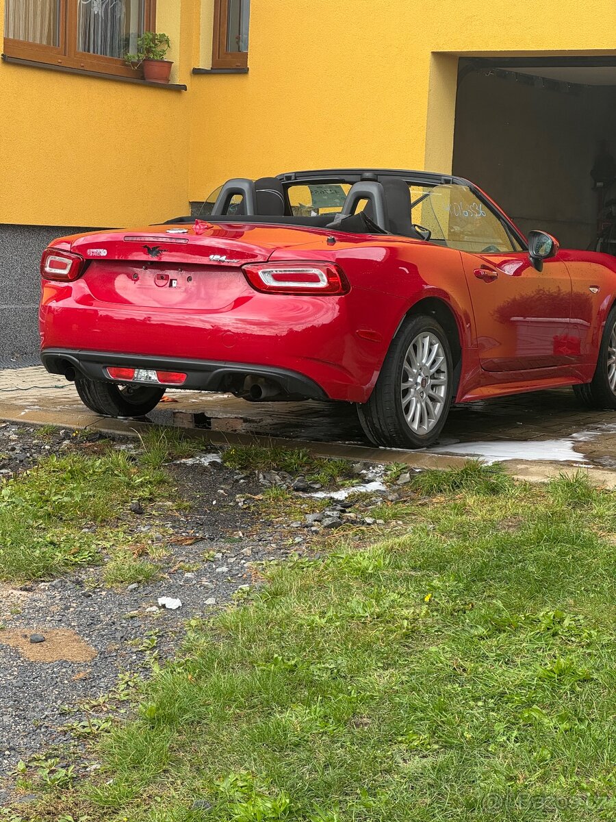 Fiat 124 spider - 6