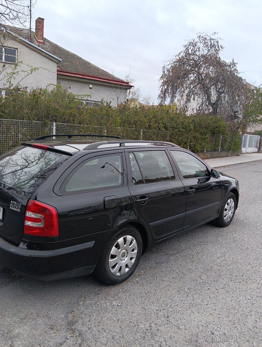 ŠKODA OCTAVIA COMBI 2.0 TDI - 6