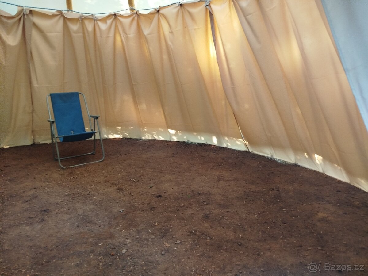 Pozemek 1047m2 + tepee stan - 6