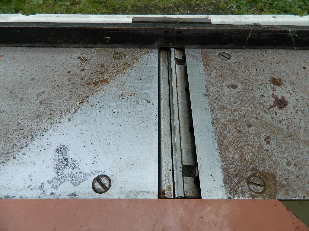 Nepoužitá cirkulárka s hoblovkou - 6