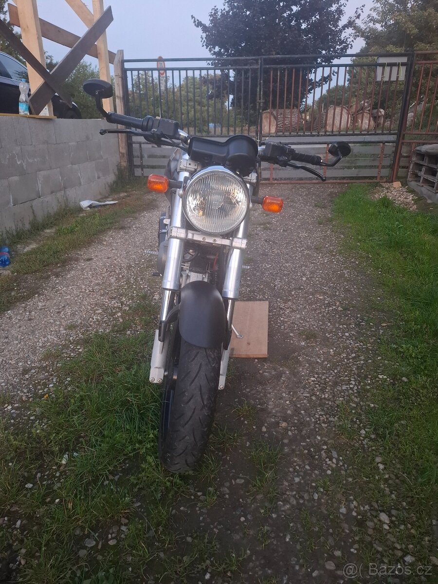 Ducati monster dark 600 - 6