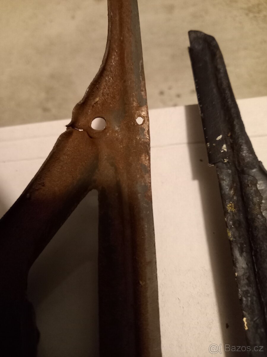 Mřížky zadních blatníků Škoda 1000 mb - 6