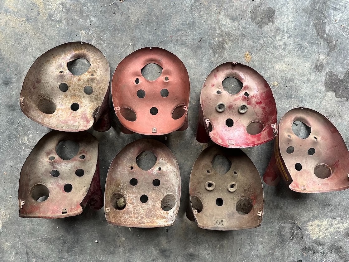 Predám spodní maska JAWA ČZ 125 175, plechová na šróbiky - 6