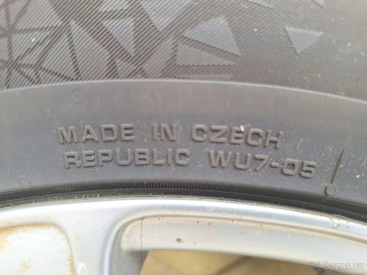 Originální sada alu disků včetně zimních pneu Octávie II - 6