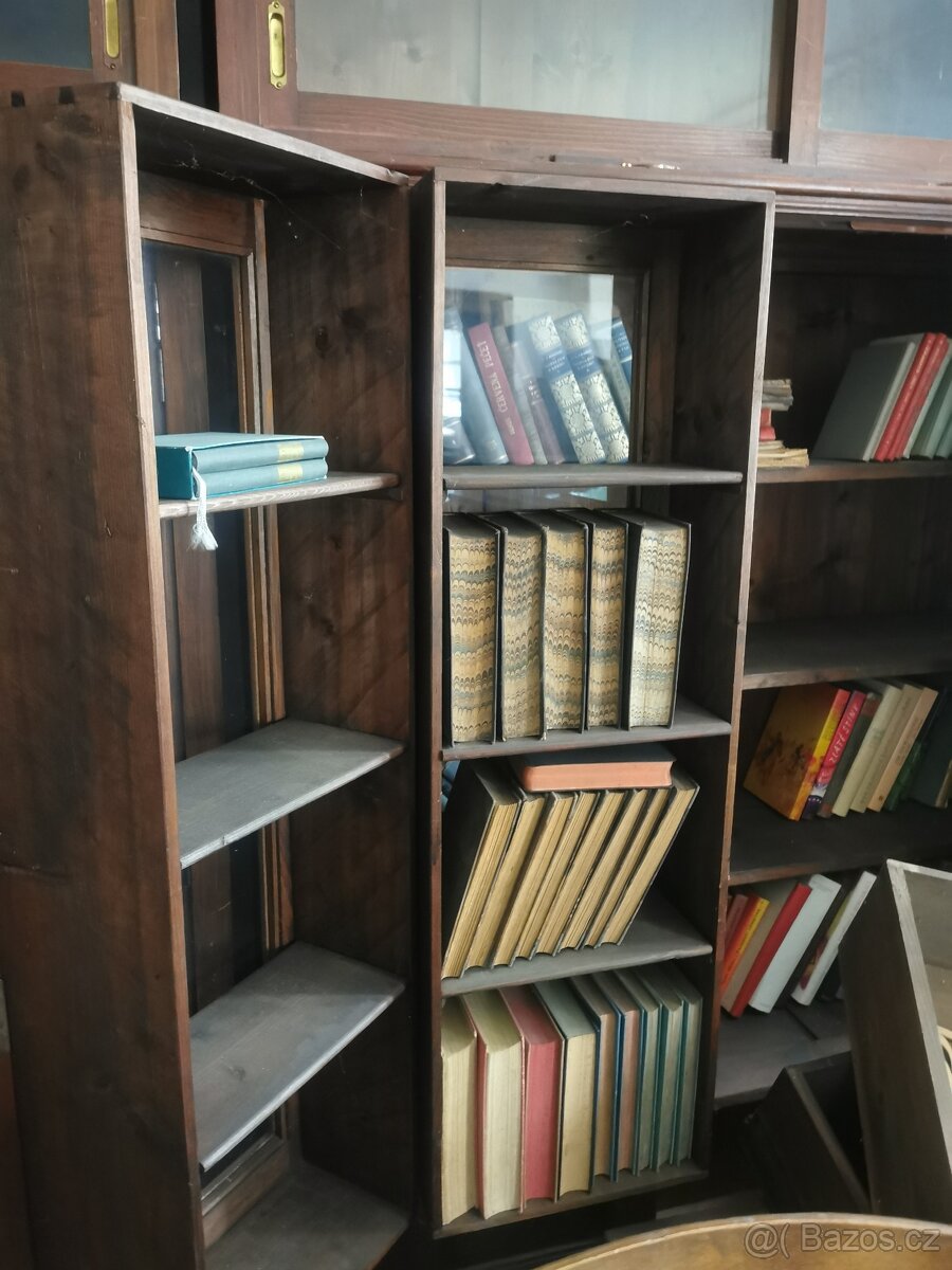 Knihovny starožitné zámecké - 6