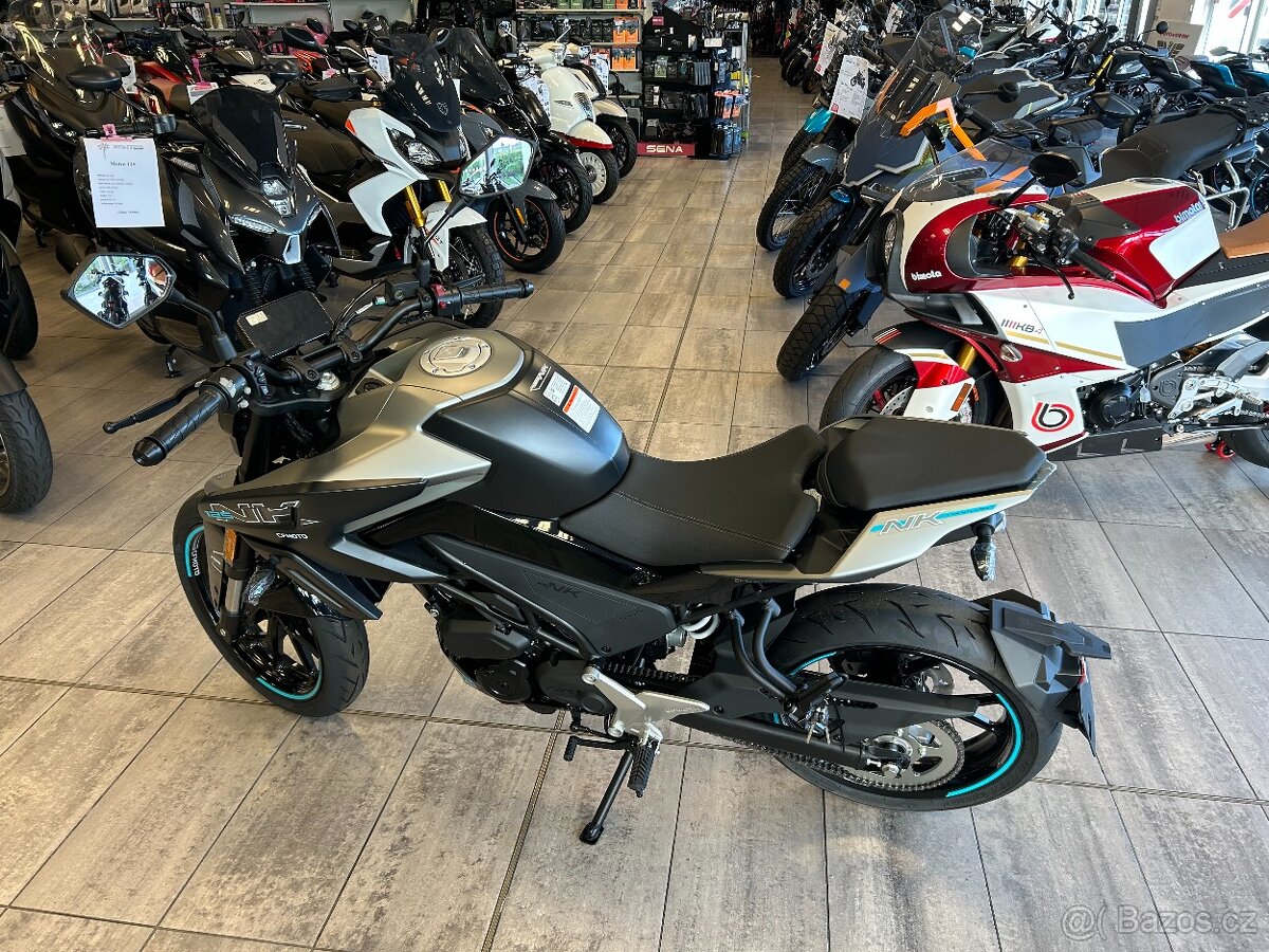 CF Moto NK 125 2026 Gem Black - 6