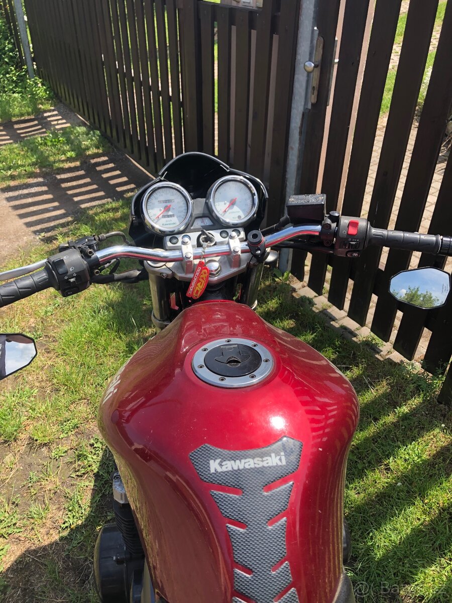 Kawasaki ZR-7 - 6