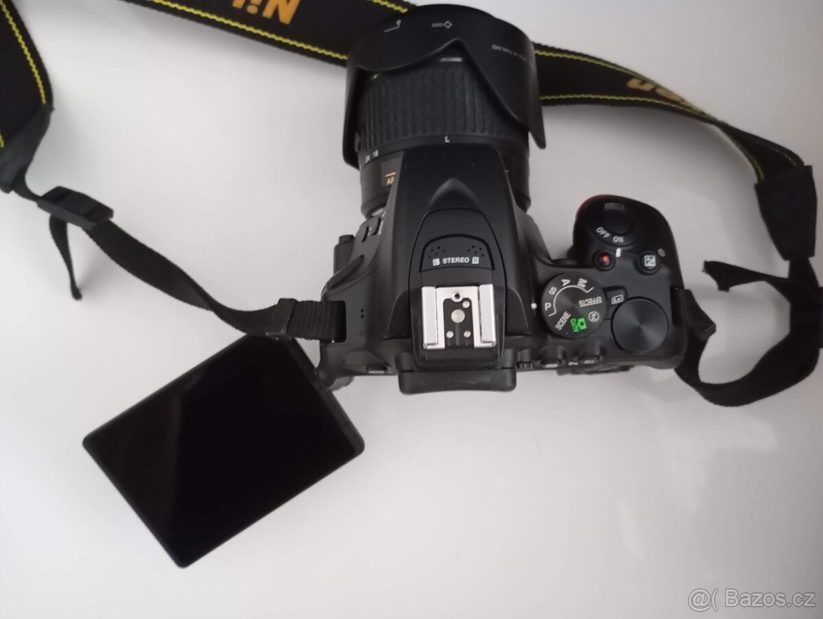 Fotoaparát NIKON D5600 + příslušenství - 6