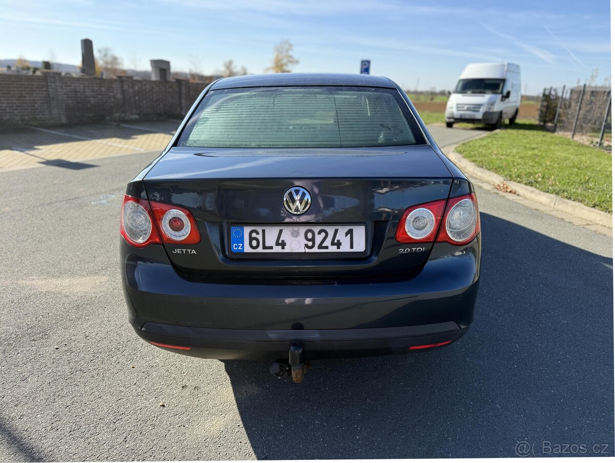 VW Jetta 2.0tdi 100kW •Najeto 261TKM•PůvodČR• - 6