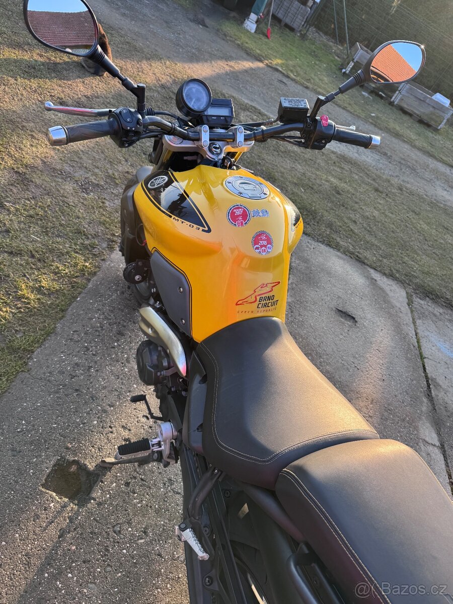 Yamaha RM02 - 6
