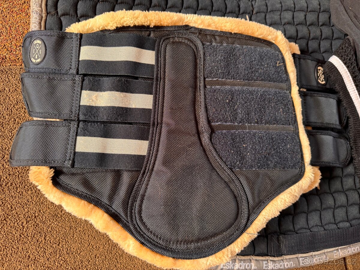 Černá sada Eskadron, Equiline, HV polo - 6