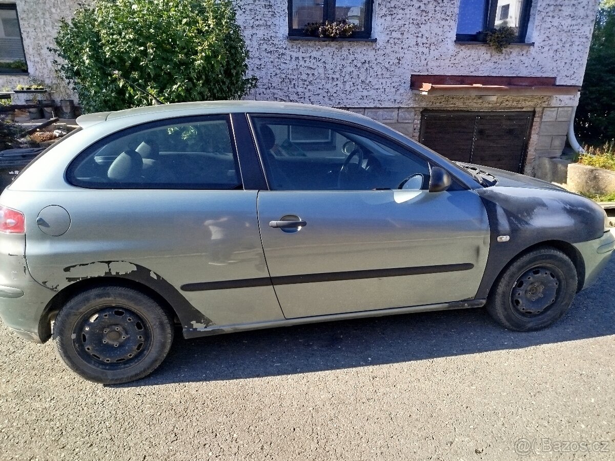 Seat Ibiza 1.4 16v rok2006 - 6