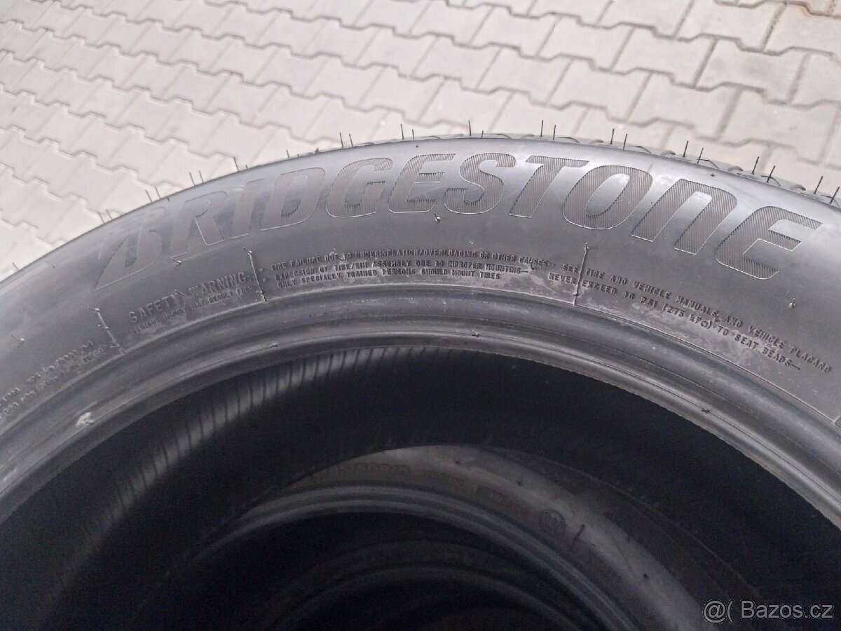 Prodám 4 x letní pneu Bridgestone 245/50/19 - 6