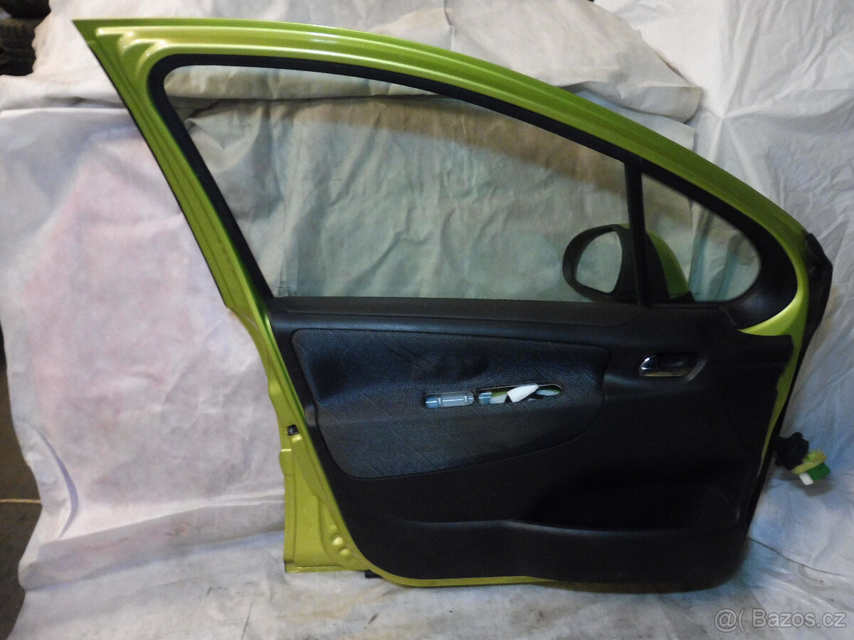 Prodám všechny dveře na PEUGEOT 207 , rv: 2007 - 6