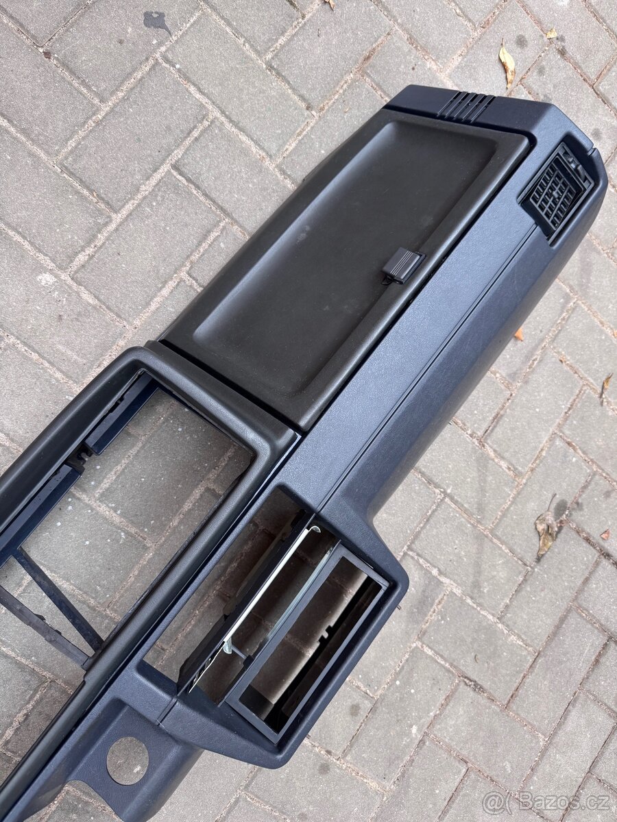 Škoda Favorit, Forman - palubka, kaplička - 6